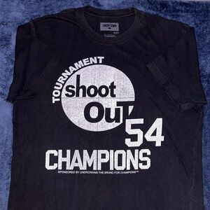 Undrcrwn men’s M black Short Sleeve Tee